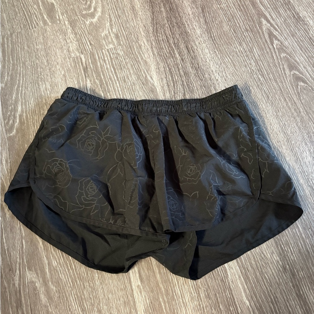 Old Navy Black Floral Women's Shorts